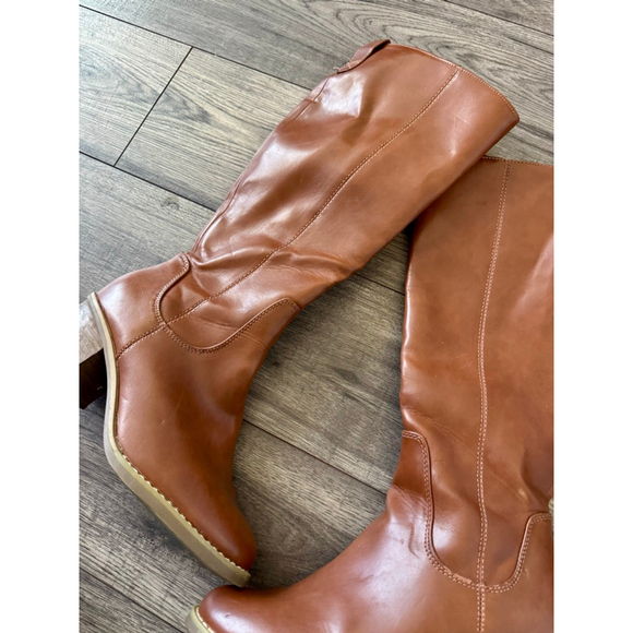 Universal Thread Size 6.5 Tatiana Brown 2.5 inch heel Leather Worn Once - Picture 2 of 4